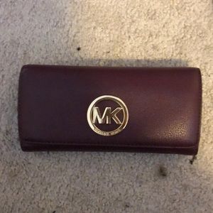 Plum Michael kors wallet